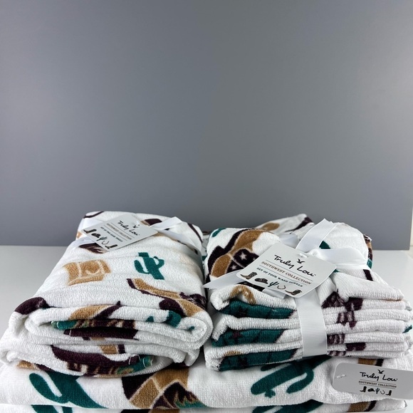 Truly Lou Southwest Collection - 8 Piece Bath Towel Set Cowboy Boots Hat NEW - Picture 5 of 8